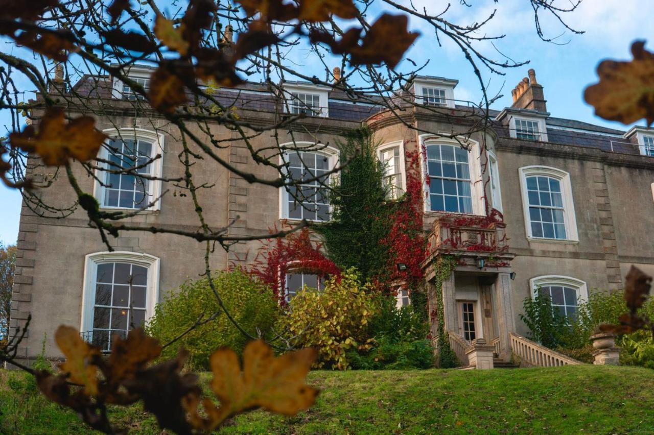 Combe Grove Hotel Limpley Stoke Buitenkant foto
